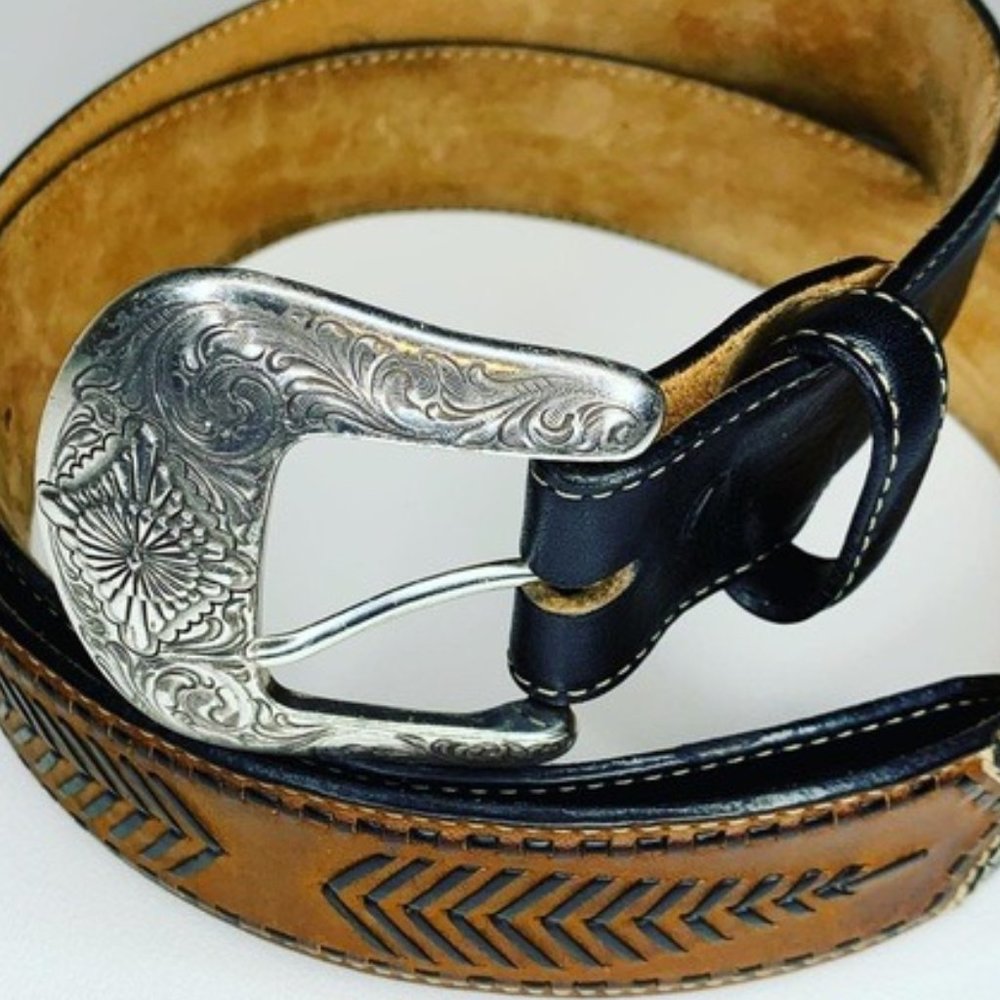 Justin Boots Black and Brown Leather‎ Belt